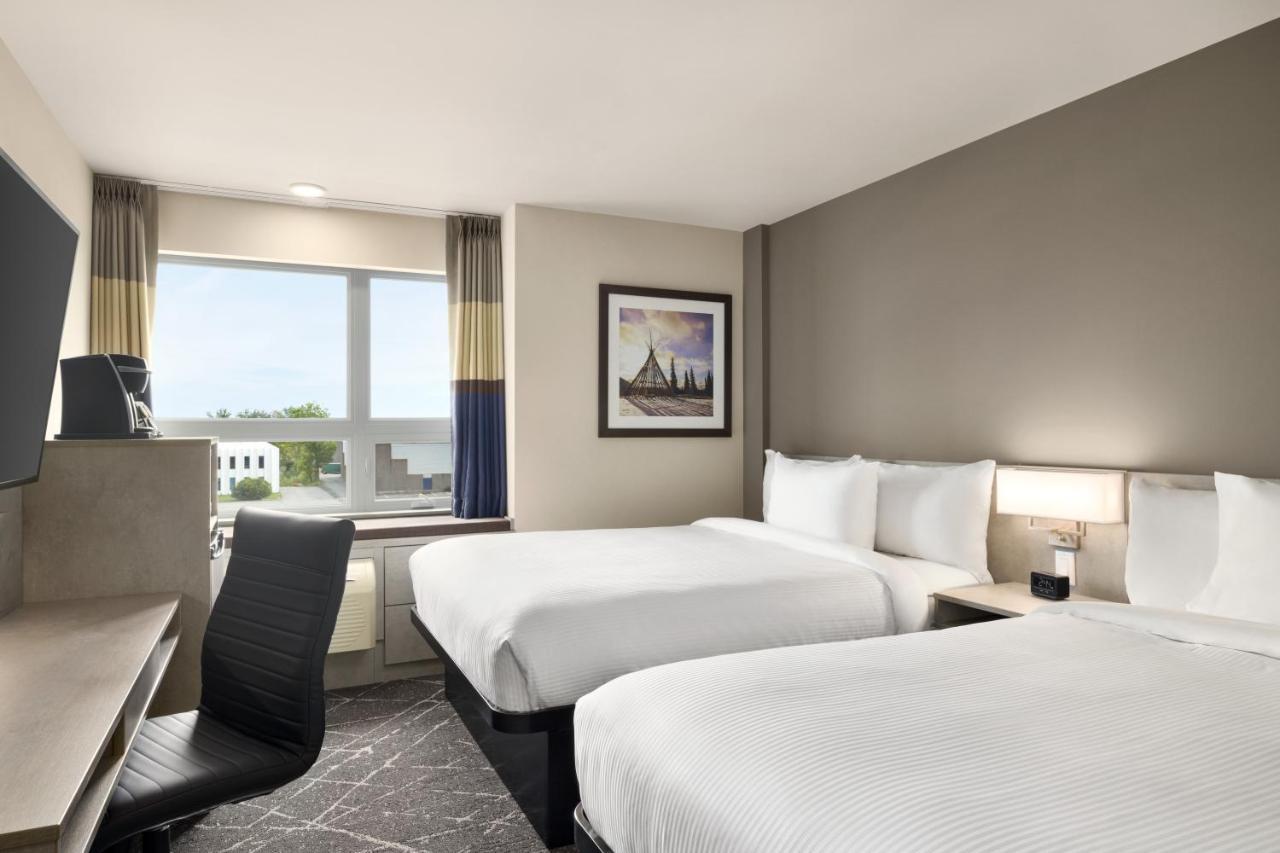 Microtel Inn & Suites Dorval Qc Ngoại thất bức ảnh