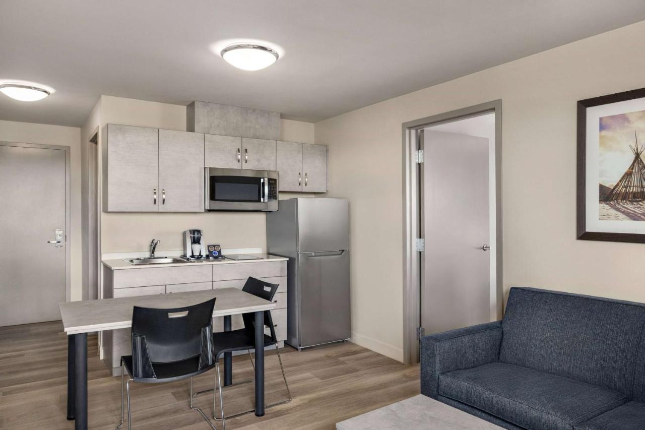 Microtel Inn & Suites Dorval Qc Ngoại thất bức ảnh
